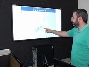 Rajadas de vento no litoral são comuns nesta época do ano, explica meteorologista