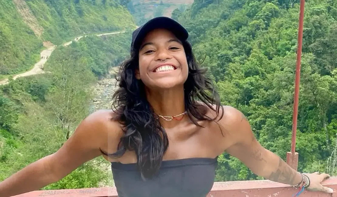 Brasileira continua à espera de resgate na Indonésia depois de quatro dias