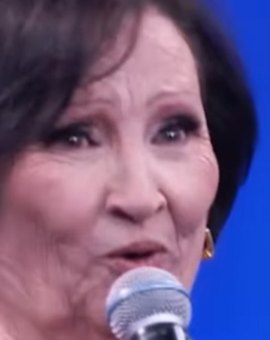 Dona Déa se emociona e diz que só verá Paulo Gustavo “quando partir”