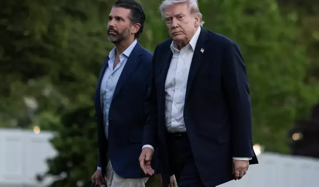 Trump diz que não sabe se irá para casamento do filho: 'Eu tenho uma coisa chamada Irã'