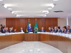 Combate à fome, moradia e saúde são prioridade do governo Lula, diz Rui Costa após reunião ministerial