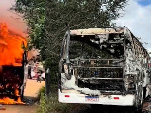 Ônibus escolar é destruído por incêndio após pane elétrica em Craíbas