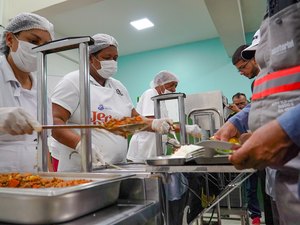 Restaurante Popular Jerimum reabre com festa e refeições de qualidade em Arapiraca