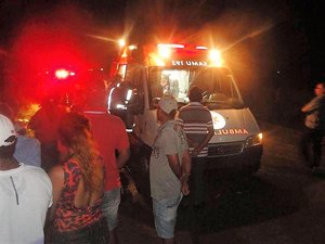 Jovem é alvejado com tiro no pescoço durante tentativa de homicídio