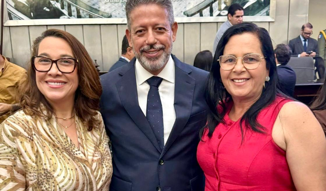 Edilza Alves prestigia homenagem da ALE a Arthur Lira, importante aliado de Lagoa da Canoa
