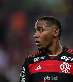 Jogador do Manchester United é oferecido ao Flamengo em troca por Lorran, diz portal