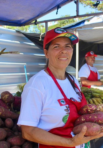 Feira da Reforma Agrária chega à Praça da Faculdade nesta quarta-feira (3)