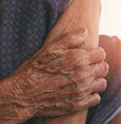 Idosa de 63 anos é agredida pelo filho que foge após o crime em Porto Calvo