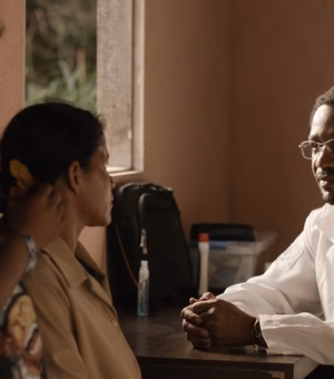 Filme mostra drama de profissionais cubanos após fim do Mais Médicos