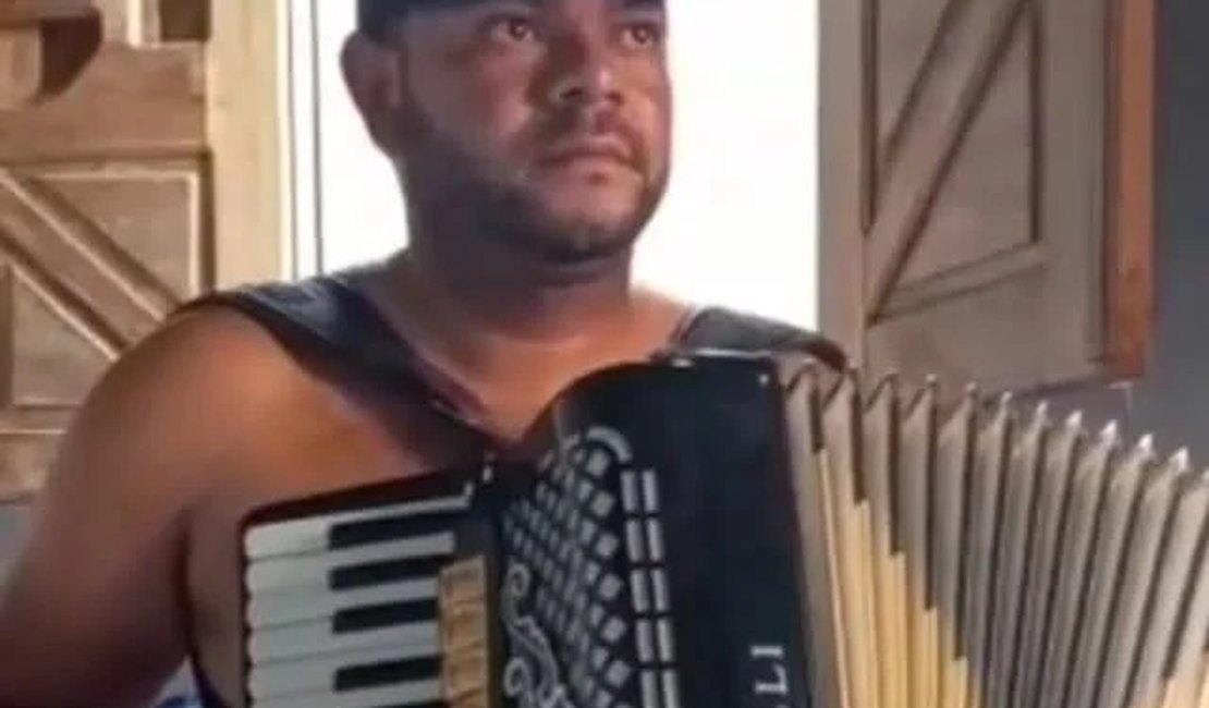 Músico é encontrado morto em residência na Vila Matias no município de Penedo