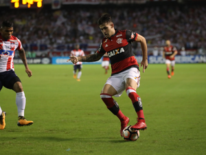 Flamengo inicia decisão contra Independiente na Argentina