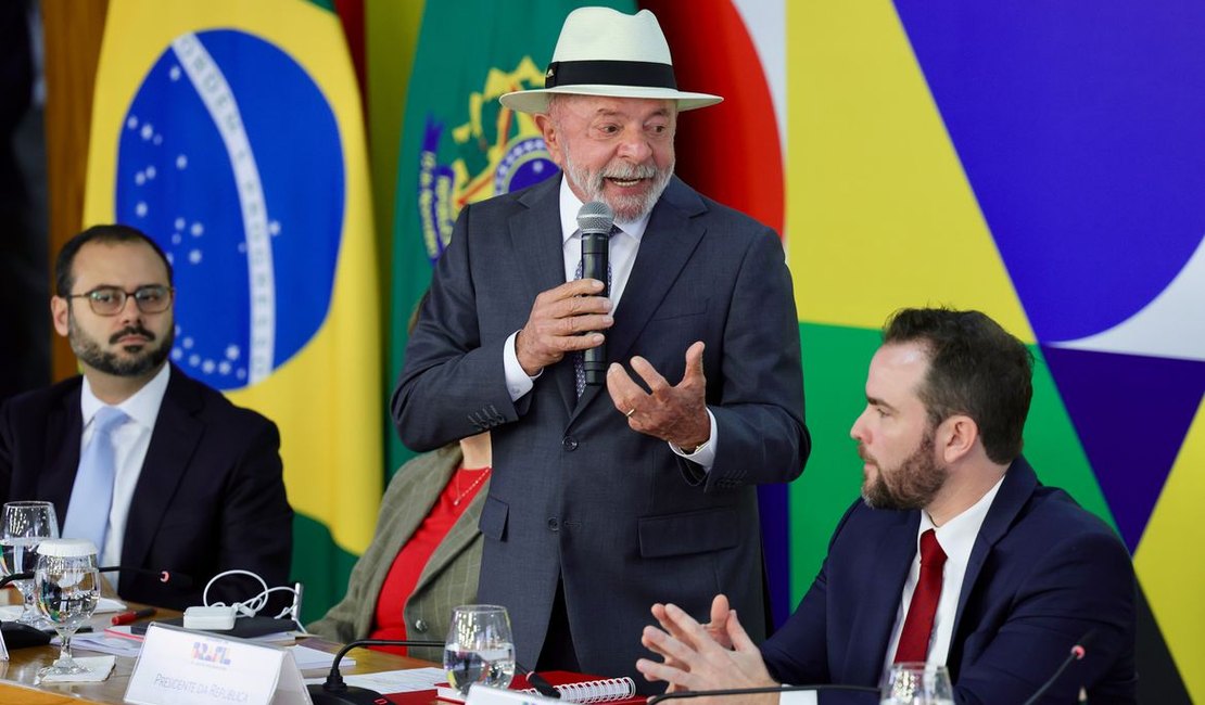 Lula: Desenrola Brasil ajudará população a 'tirar corda do pescoço'