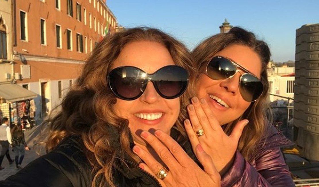 Daniela Mercury celebra romance com Malu Verçosa: “Te amo”