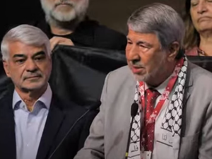 Embaixador da Palestina é saudado em encontro nacional do PT em Brasília