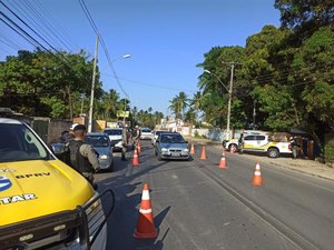 Polícia realiza Operação “Álcool Zero” na AL 101 Norte