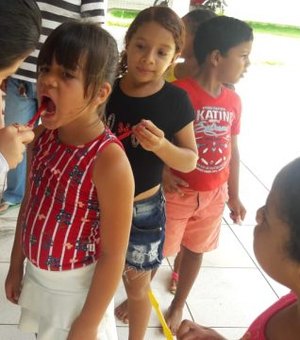 Ações sobre saúde bucal mobilizam escolas e creches de Limoeiro de Anadia