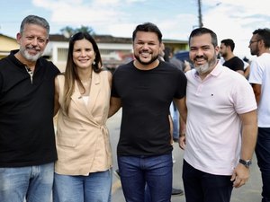 Arthur Lira destaca pavimentação de povoado aguardada há mais de 30 anos em Atalaia