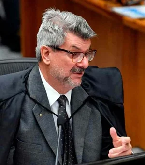 Acusado de assédio sexual, Buzzi apresenta atestado médico de 10 dias