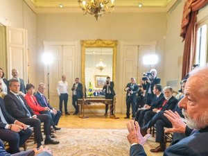 Na Argentina, Lula participa de cúpula que tem Venezuela e outras ditaduras