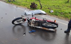 O acidente que envolveu um motociclista e um cavalo ocorreu nas proximidade do Povoado Santa Rosa. 