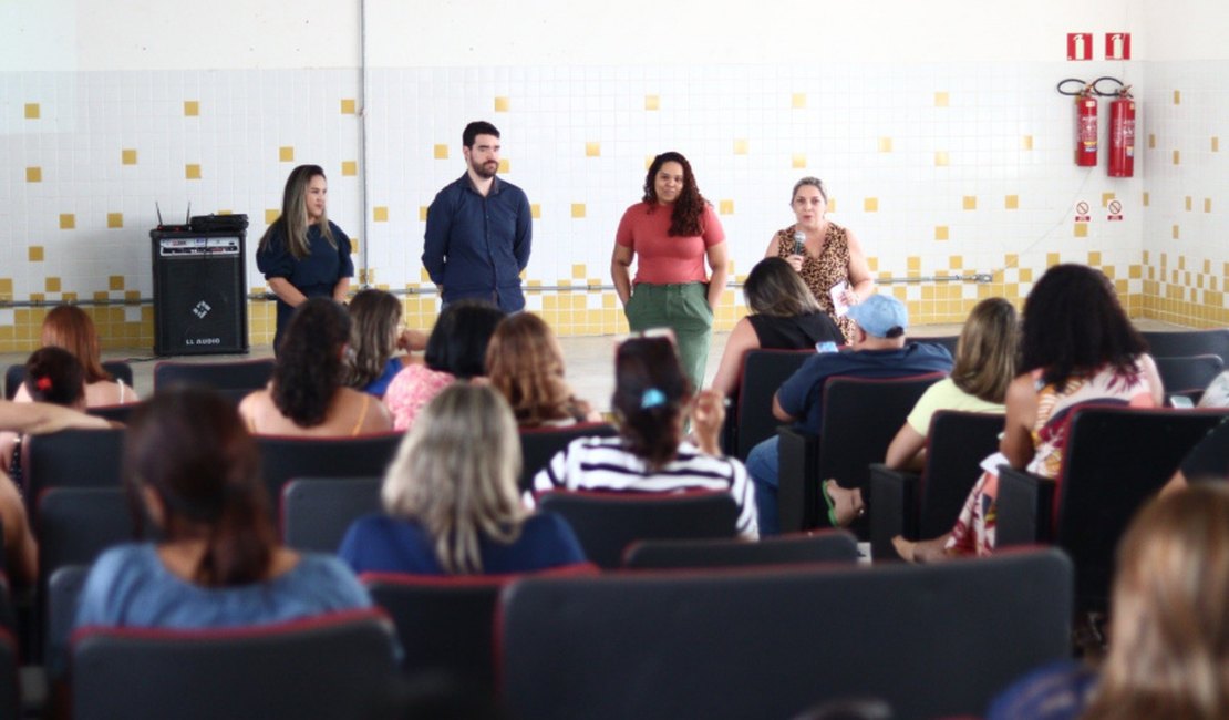 Diretores escolares participam de formação sobre o projeto Conquista Maceió de 2023