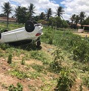 Motorista perde controle e capota veículo na AL 220, em Limoeiro de Anadia