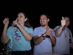 Na 1° grande carreata 'Alagoas Merece Mais', Rodrigo, Jó e Davi recebem carinho no Tabuleiro