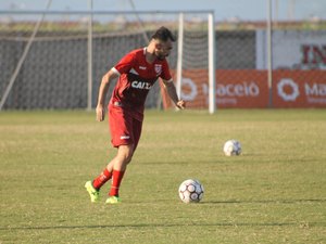 Lateral Eduardo pode ser novidade no CRB para o jogo com o Internacional
