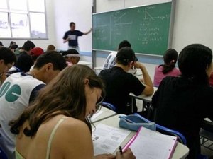 Uneal abre inscrições para seleção de alunos portadores de diploma