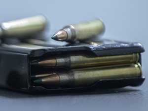 Justiça mantém suspensão de registro de clube de tiro em Maceió