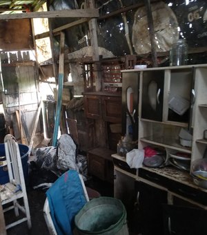 Moradores do antigo lixão sofrem com a falta de estrutura das casas, e cobram soluções