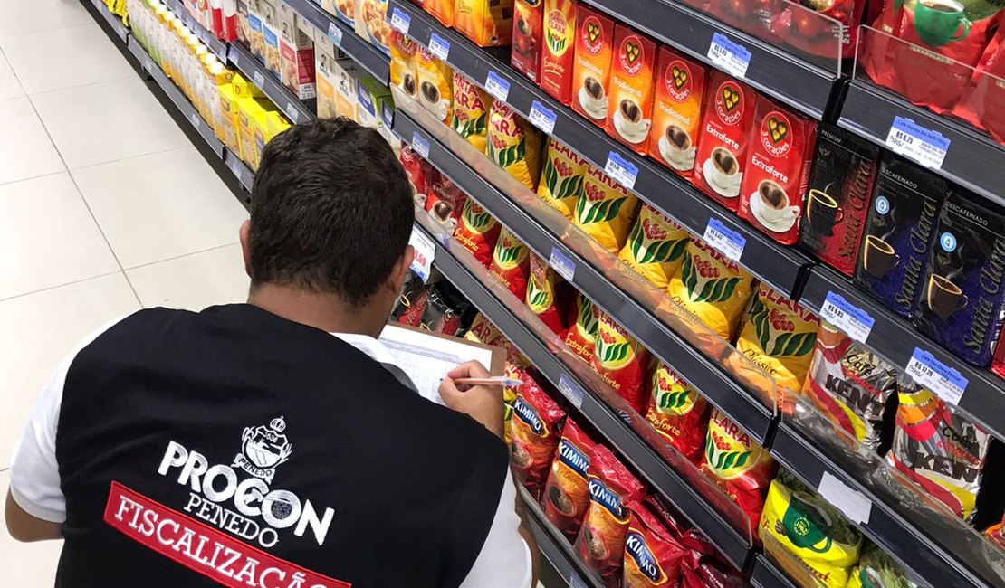 Procon Penedo realiza pesquisa de preço sobre itens da cesta básica de alimentos