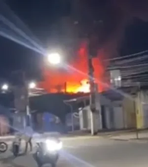 Dono de oficina destruída por incêndio cria vaquinha para reconstruir negócio