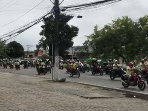 Motociata reúne apoiadores do presidente Bolsonaro pelas ruas de Maceió