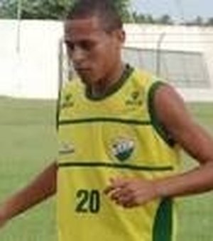 Meio campista João Paulo, do ASA, entra na seleção dos melhores da 1ª rodada da série C