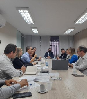 Defensoria cobra Casal, Águas do Sertão e Seinfra ações que melhorem o abastecimento nos municípios da Bacia Leiteira