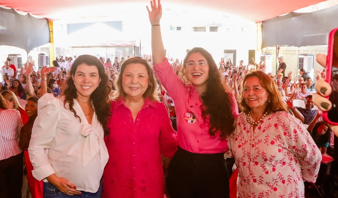 Teca Nelma participa da entrega de centro de reabilitação em Maceió