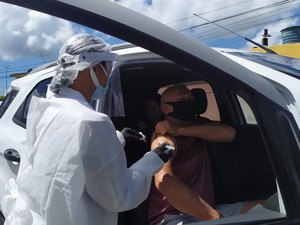 São Luís do Quitunde começa vacinar idosos de 66 anos