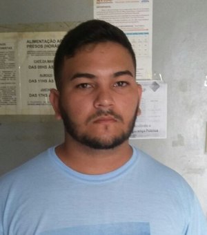 Polícia apreende caça-níqueis e fecha casa de jogos de azar em Penedo