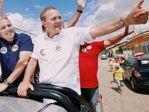 Calheiros comemoram resultado com familiares