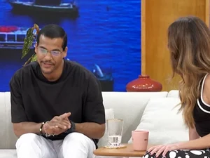 Marcello Melo Jr. é surpreendido ao vivo por atitude de Patrícia Poeta