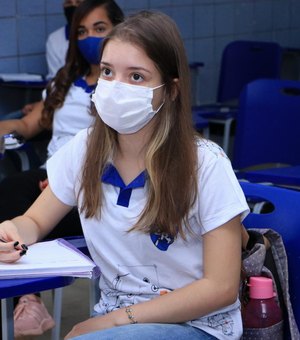 Rede pública estadual já prepara alunos para o ENEM; inscrições começam no dia 10 de maio