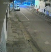 [Vídeo] Câmeras flagram correria e torcedor espancado e atingido por bomba em Maceió