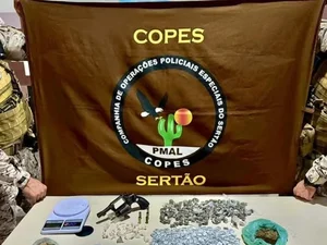 Suspeito de comandar tráfico de drogas em Piranhas é morto em confronto com a polícia