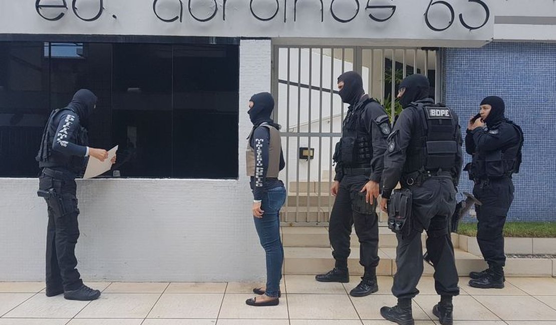 Polícias judiciárias deflagram operação e prendem dezenove pessoas em Alagoas