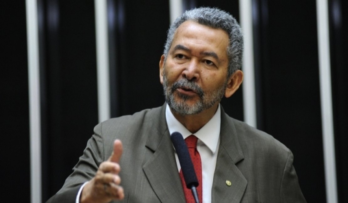 'Seu vagabundo': deputado alagoano protagoniza bate-boca durante sessão na Câmara