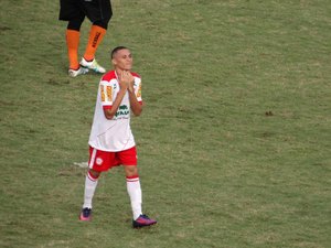 Mercado: Uederson no América RN, João Paulo no Santa e Alex Henrique no Moto 