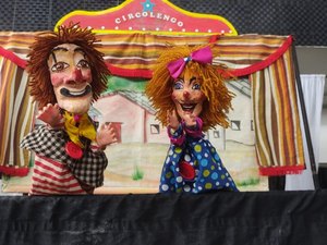 Escola de Circo promove espetáculo de mamulengos em homenagem ao Dia do Folclore