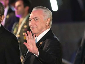 Denúncias e rejeição recorde marcam fim do governo Temer