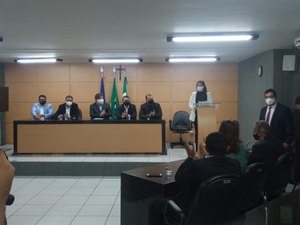 [Vídeo] Fabiana Pessoa admite que pode manter secretários da antiga gestão